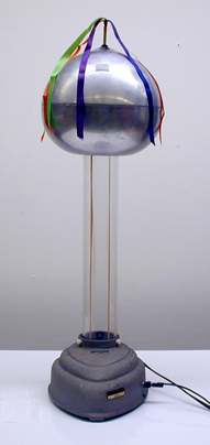 Van de Graff generator and Streamers