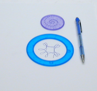 Spirograph, pen