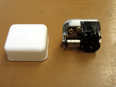 Music Box element with plastic box