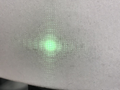 6Q20.10 - Optical Fourier Transform - Fine Mesh Screen Pattern on Screen